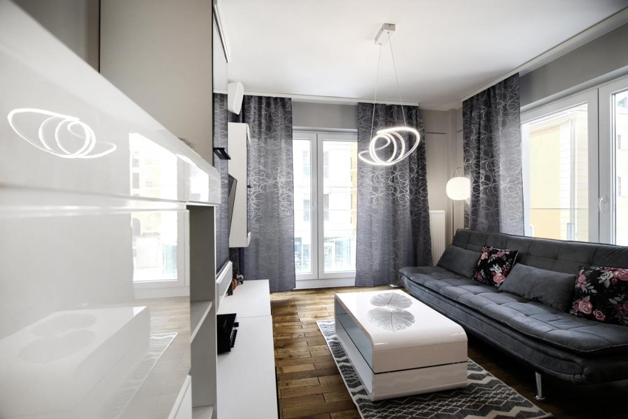 Aboutartapartments - Twin Towers Wrocław Buitenkant foto